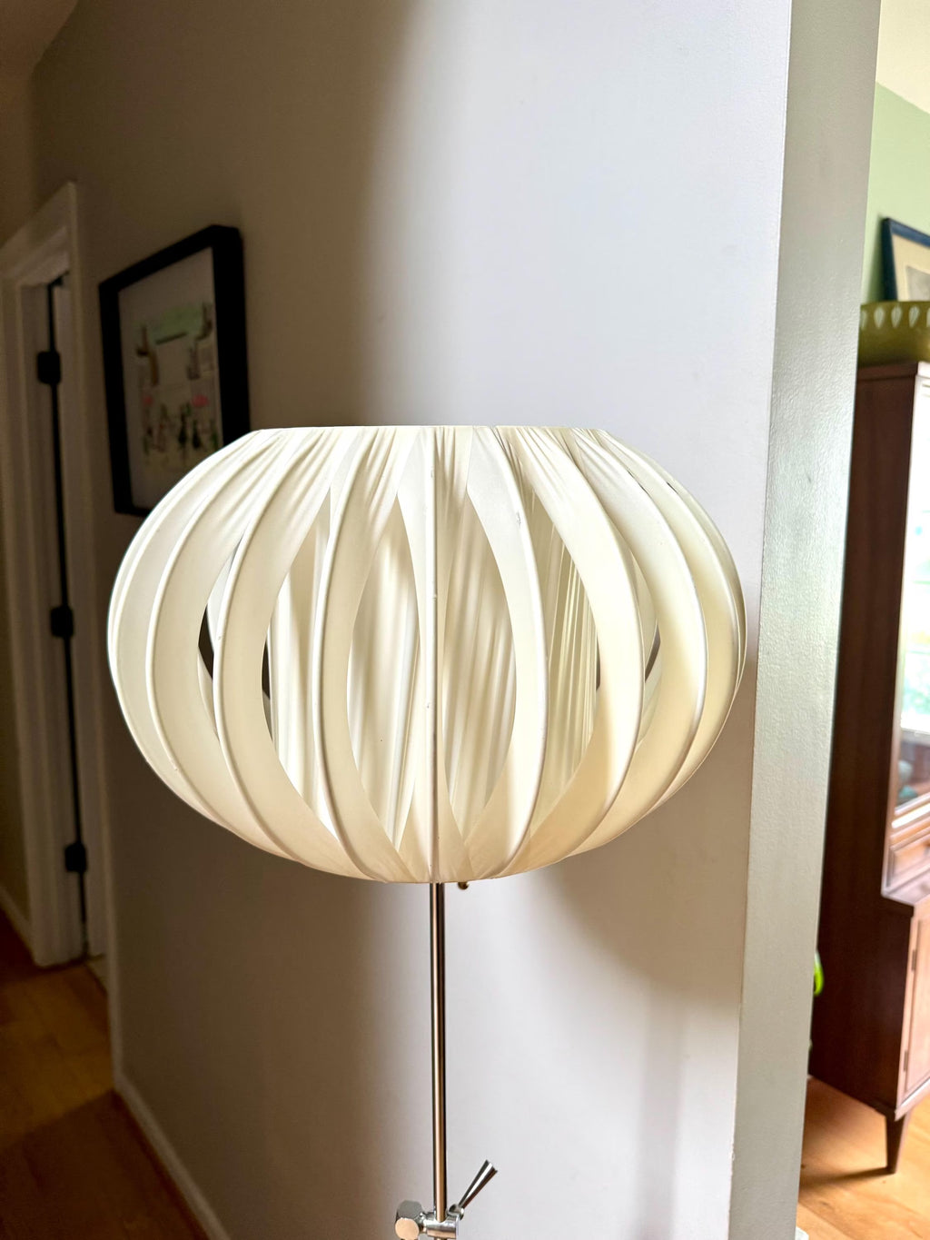 Vintage Mid Century Modern Adjustable Pleated Ribbon Shade Lamp | Pleated Drum Shade Adjustable Floor Lamp | Cloth Shade MCM Floor Lamp