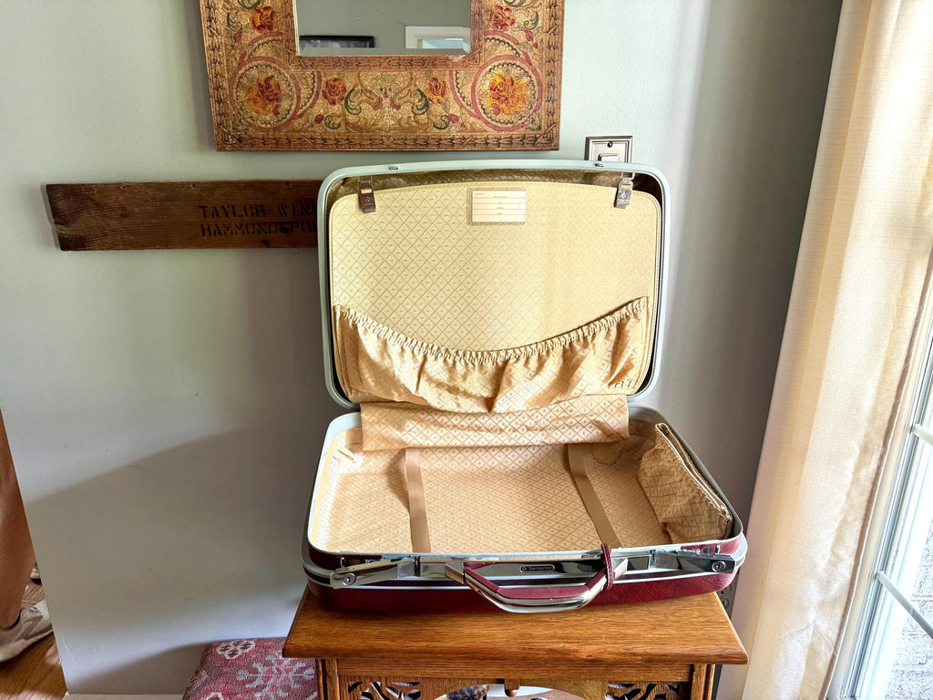 Samsonite Hardshell Suitcase with Key | 70's Retro Luggage | Maroon Hard Case Suitcase | Mid Century Luggage | Weekender | Vintage Suitcase