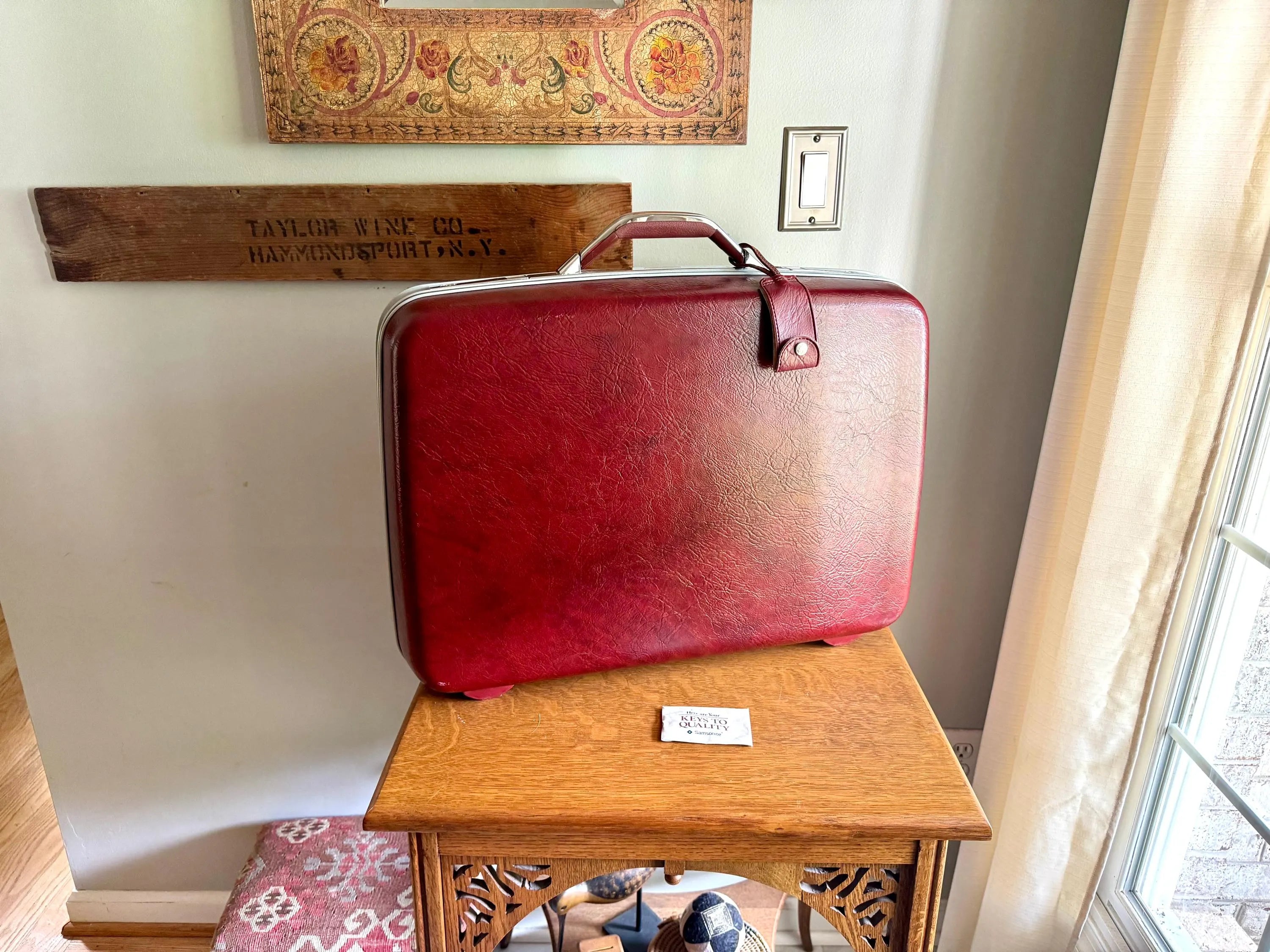 Samsonite Hardshell Suitcase with Key | 70's Retro Luggage | Maroon Hard Case Suitcase | Mid Century Luggage | Weekender | Vintage Suitcase