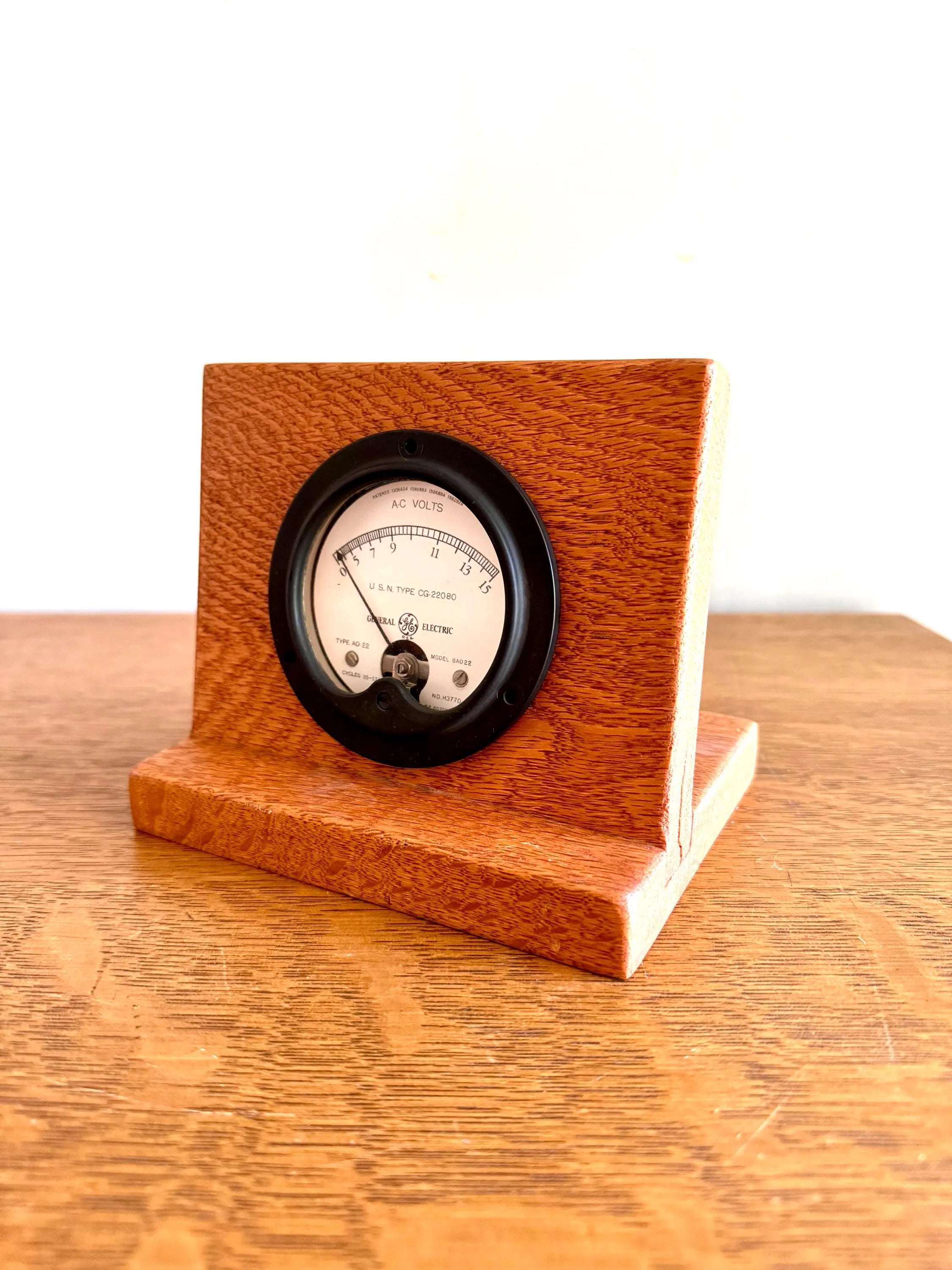 Vtg General Electric A.C. Volt Meter | A.C. Analog Volt Meter | Vtg GE AO-22 Volt Gauge in Wood Frame